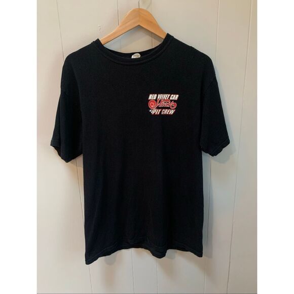 Red Velvet Car Heart Pit Crew Anvil Black Concert Tour Merch Tee Large - Picture 1 of 6
